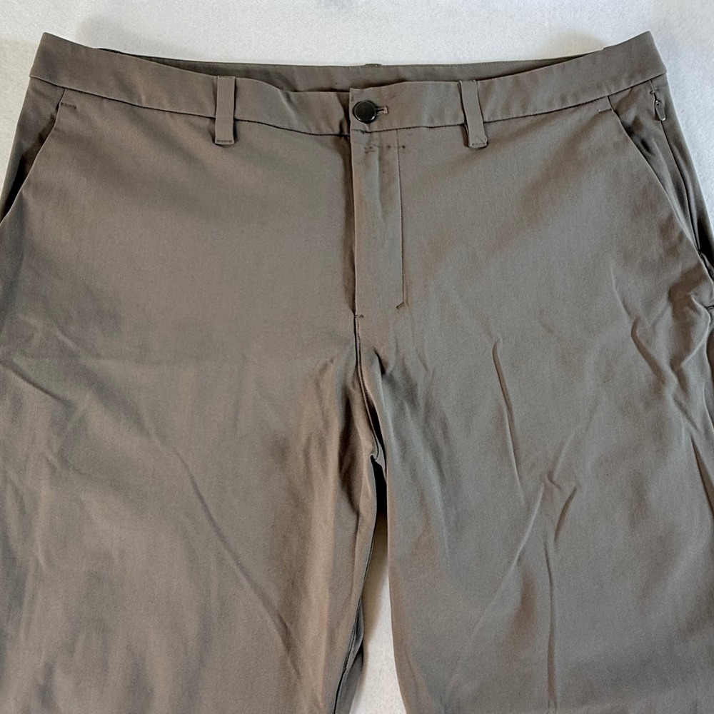 Lululemon Commission Slim-Fit Pant Mens 38x30 Warpstreme Khaki Brown LM5AO5S